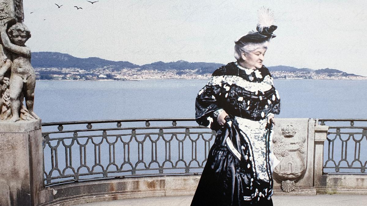 Recreación de Emilia Pardo Bazán no Paseo de Alfonso durante unha das súas visitas a Vigo.