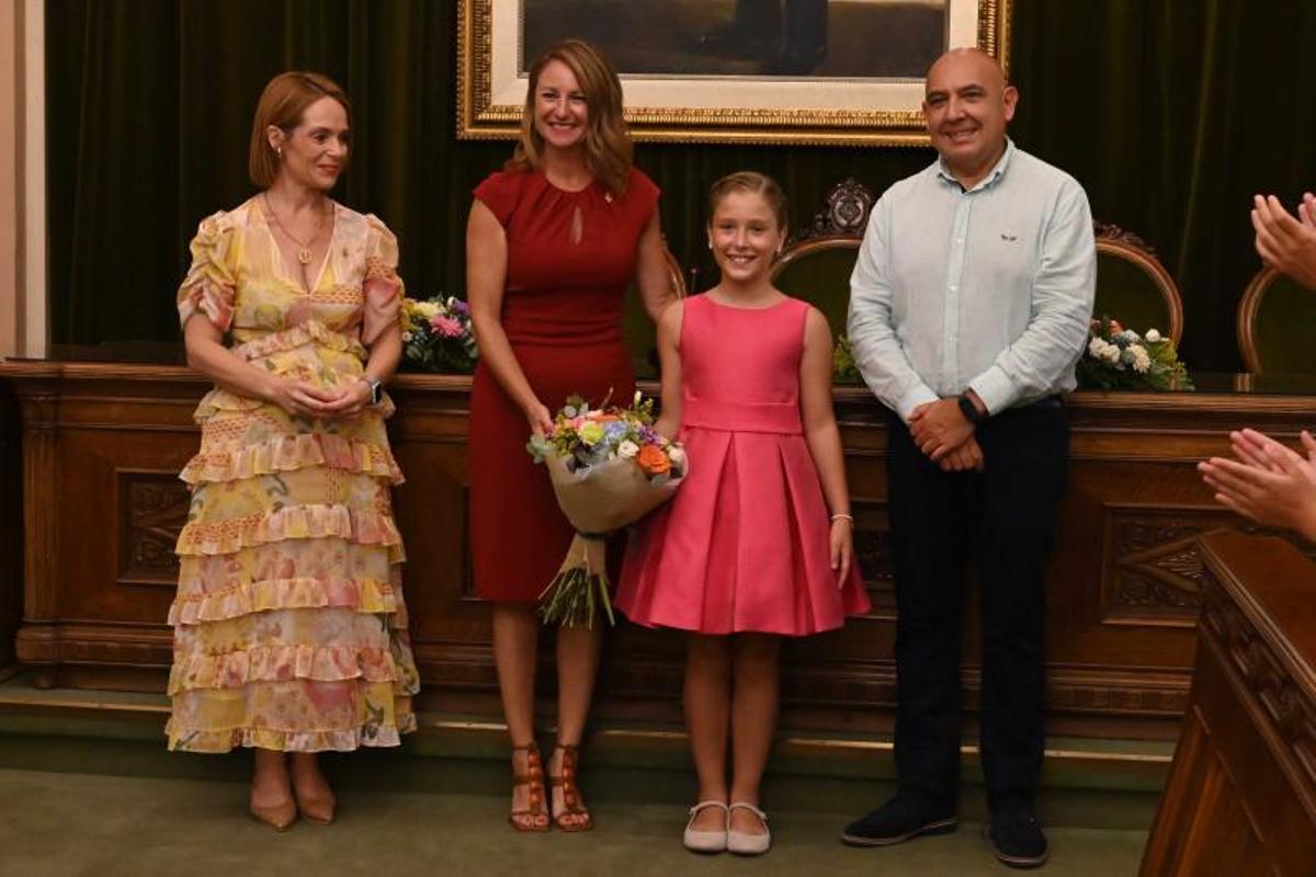La recepción en el Ayuntamiento de Castelló a las nuevas reinas y damas de la ciudad La recepción en el Ayuntamiento de Castelló a las nuevas reinas y damas de la ciudad