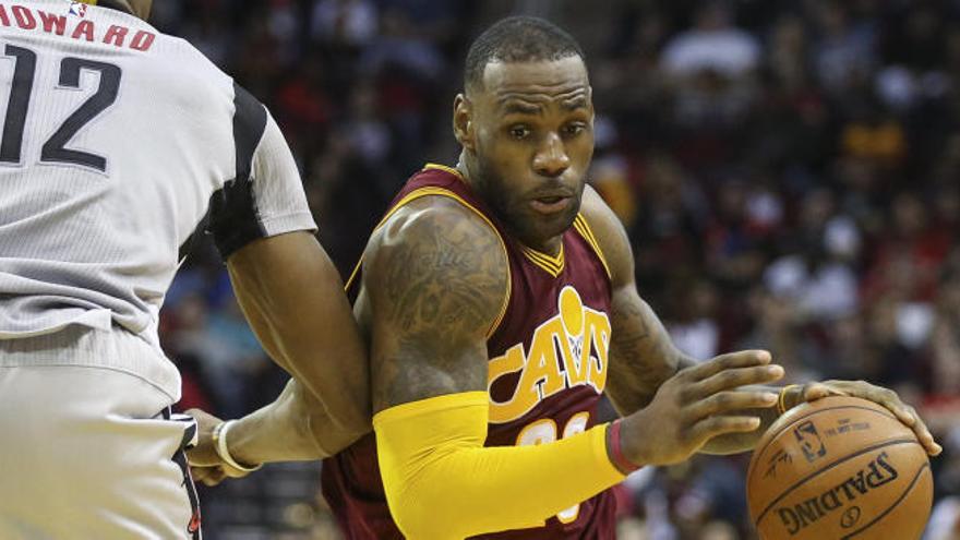 LeBron James, durante un partido reciente.