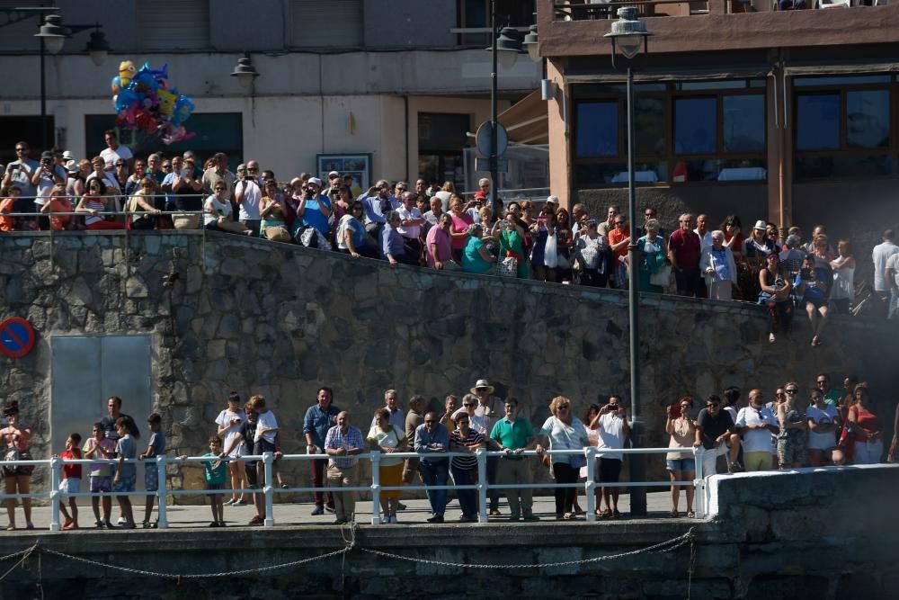 Misa y procesión del Carmen en Luanco