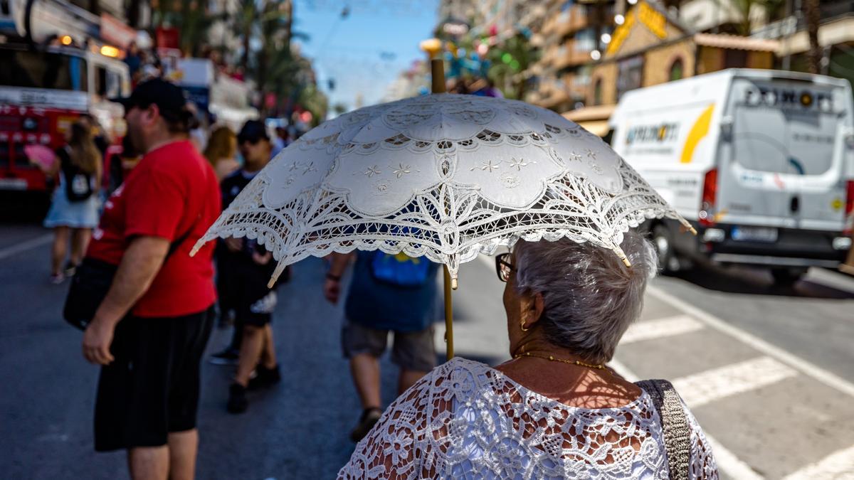 El tiempo en Hogueras: Continúa el calor en el último día de Hogueras en Alicante