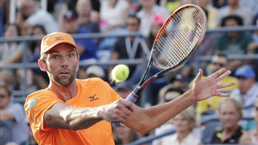 Salles Tênis e Squash - Ivo Karlovic, de 39 anos, é um tenista