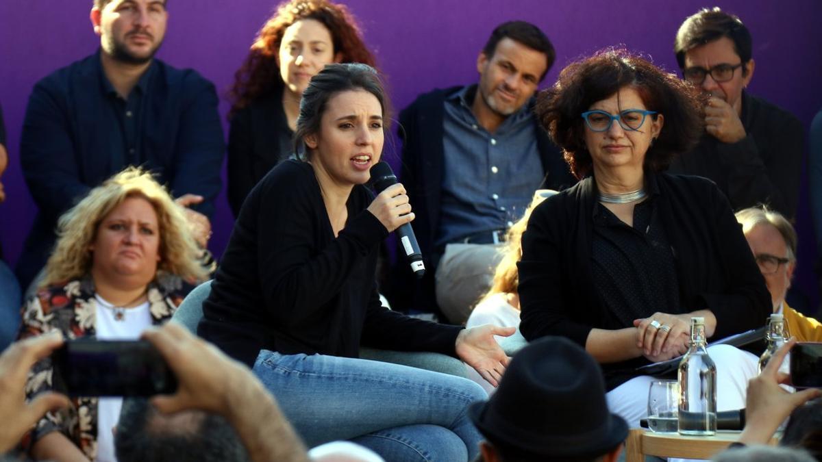 Irene Montero, en el acto de campaña de En Comú Podem en Santa Coloma de Gramenet, este sábado.