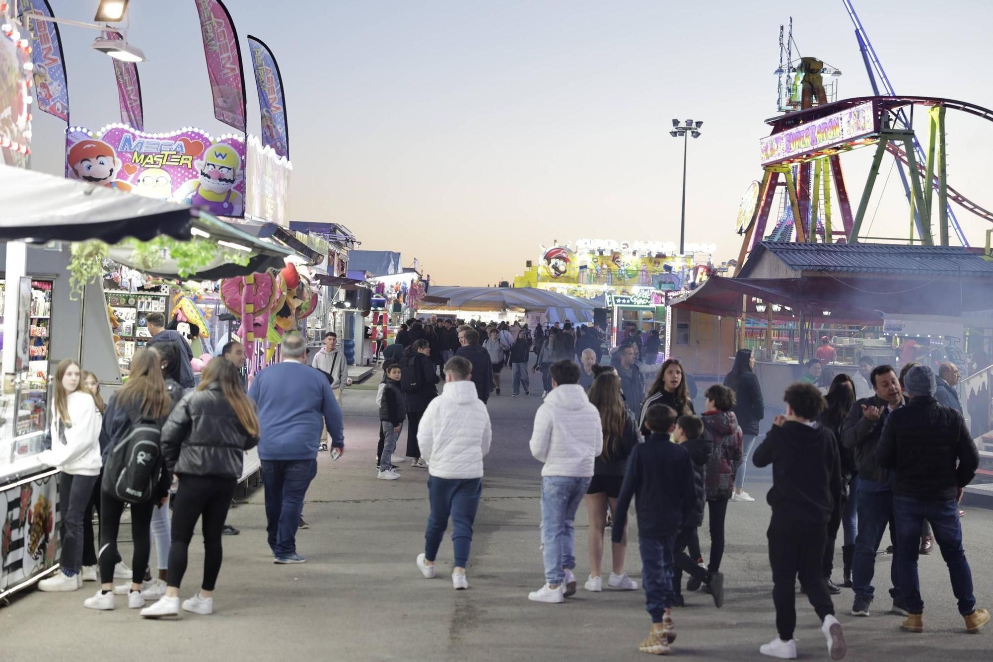 So ist der bunte Jahrmarkt "Fira del Ram" auf Mallorca angelaufen