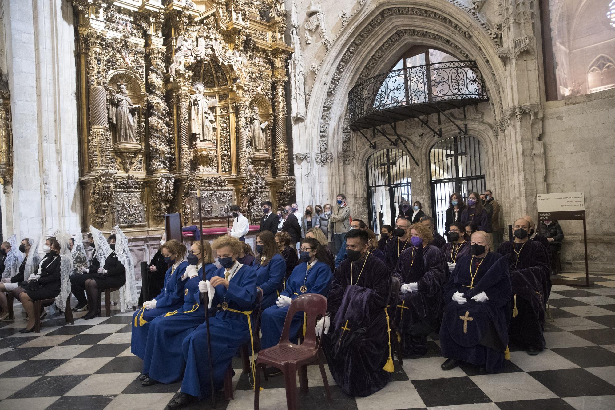 EN IMÁGENES: Así fue la misa de resurreción y proceción del Resucitado en Oviedo