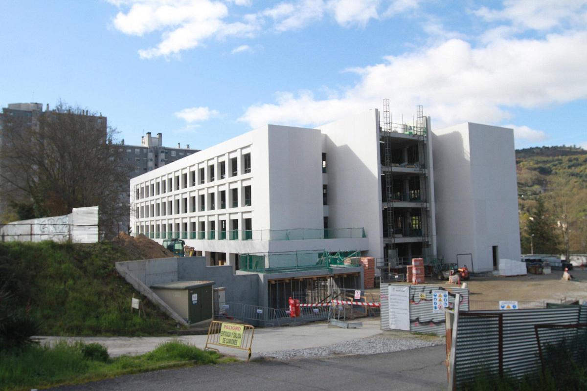 Estado de la obra del centro de mayores de la Fundación Amancio Ortega, en O Pino.
