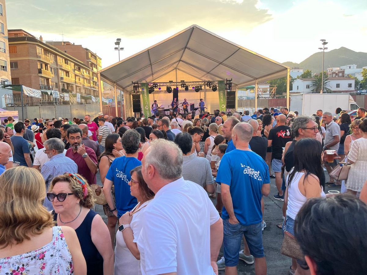 Inauguración de las tascas gastronómicas en les Penyes en Festes de la Vall.
