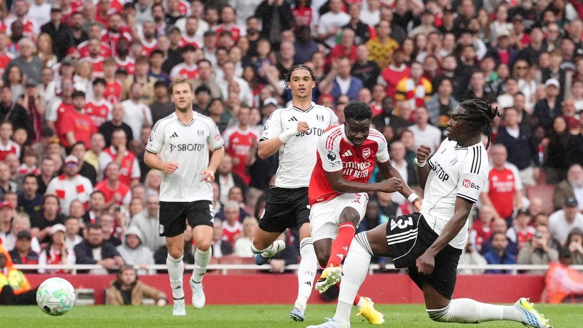 Arsenal golea 3-0 al Fulham y presiona al City en la lucha por la Premier — image 2