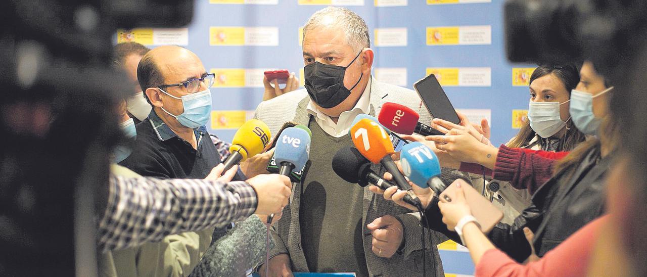 El presidente del Scrats, Lucas Jiménez, el pasado viernes antes de la votación del Plan del Segura.