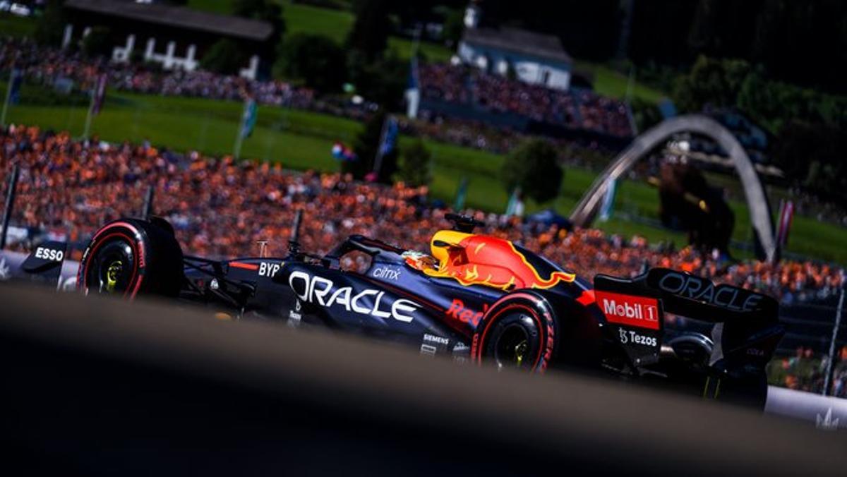 Verstappen guanya l’esprint a Àustria i Alonso no fa ni la sortida per una altra avaria