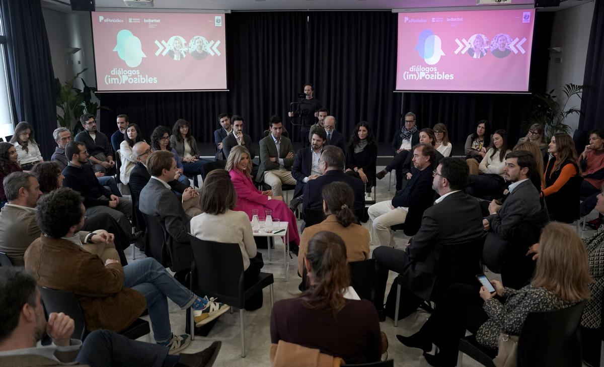 Madrid. 18.02.2026. Diálogos (im)posibles. Yolanda Díaz y Sacha Michaud, Glovo. El Periódico y beBartlet