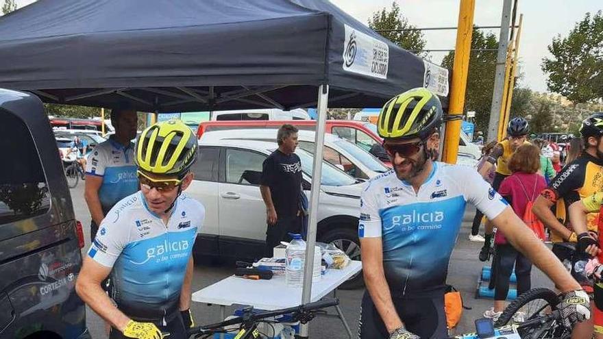 Javi Busto y Nando Guerra, antes de la salida del último Estatal XCM celebrado en Cazorla.