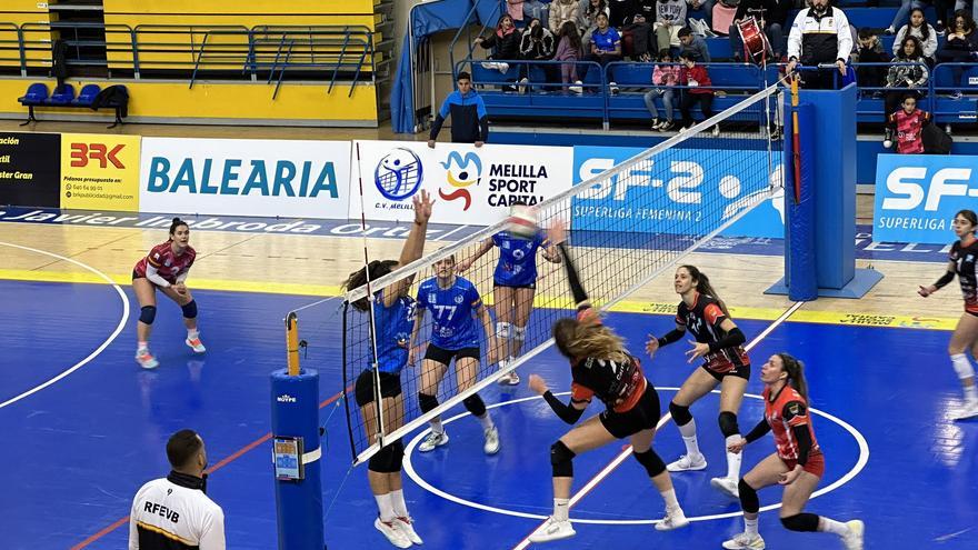 Las chicas del Xàtiva Voleibol venden cara su derrota en la cancha del líder, CV Melilla