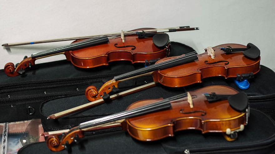 Violines de la Escuela Municipial de Música de Santa Cruz de Tenerife.