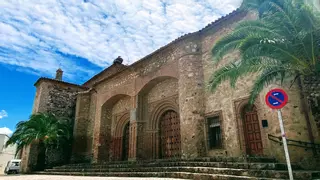 Movilización en Herrera del Duque para detener la expropiación de la casa del cura