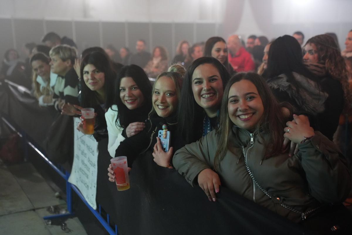 Los Caños llenan de música y nostalgia la plaza de toros de Córdoba