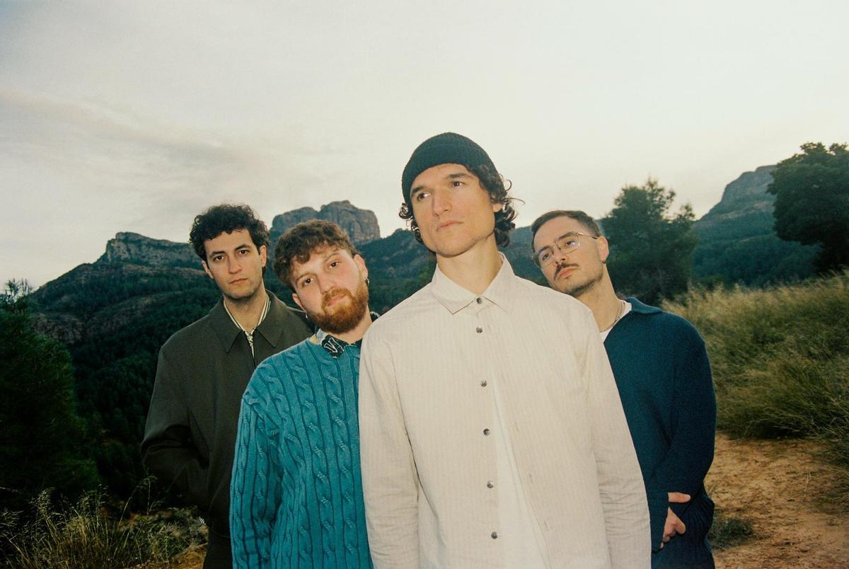 Bernal presenta su nuevo álbum 'Vida y milagros'