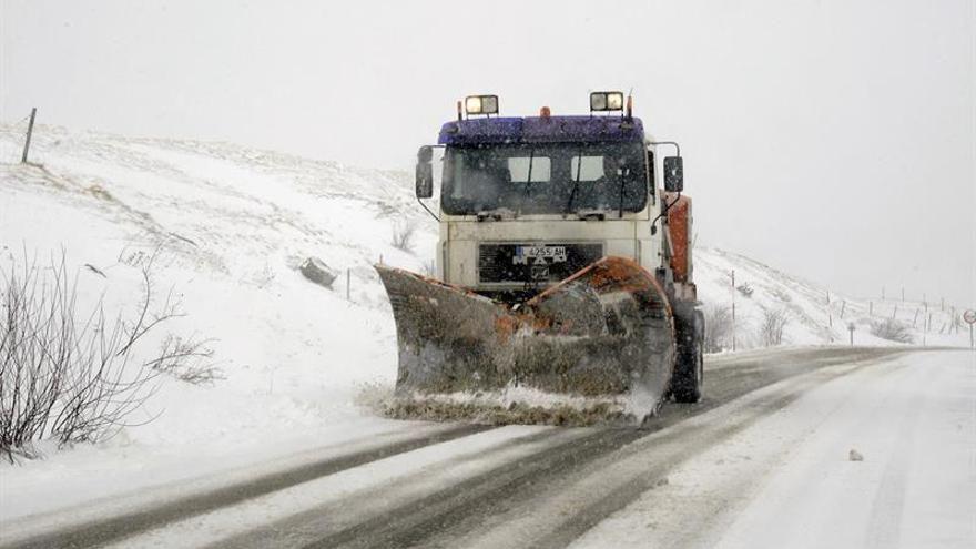 Unos 150 camiones han sido &quot;embolsados&quot; en Teruel