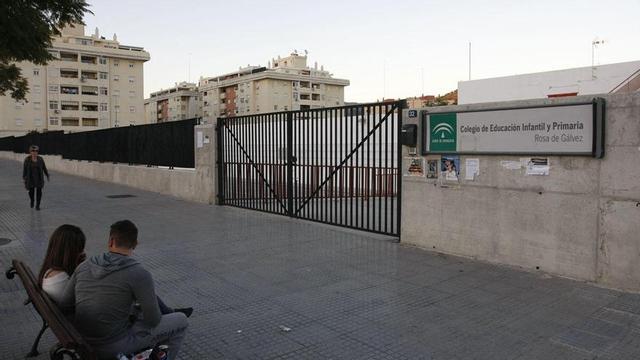 Fachada del colegio Rosa de Gálvez