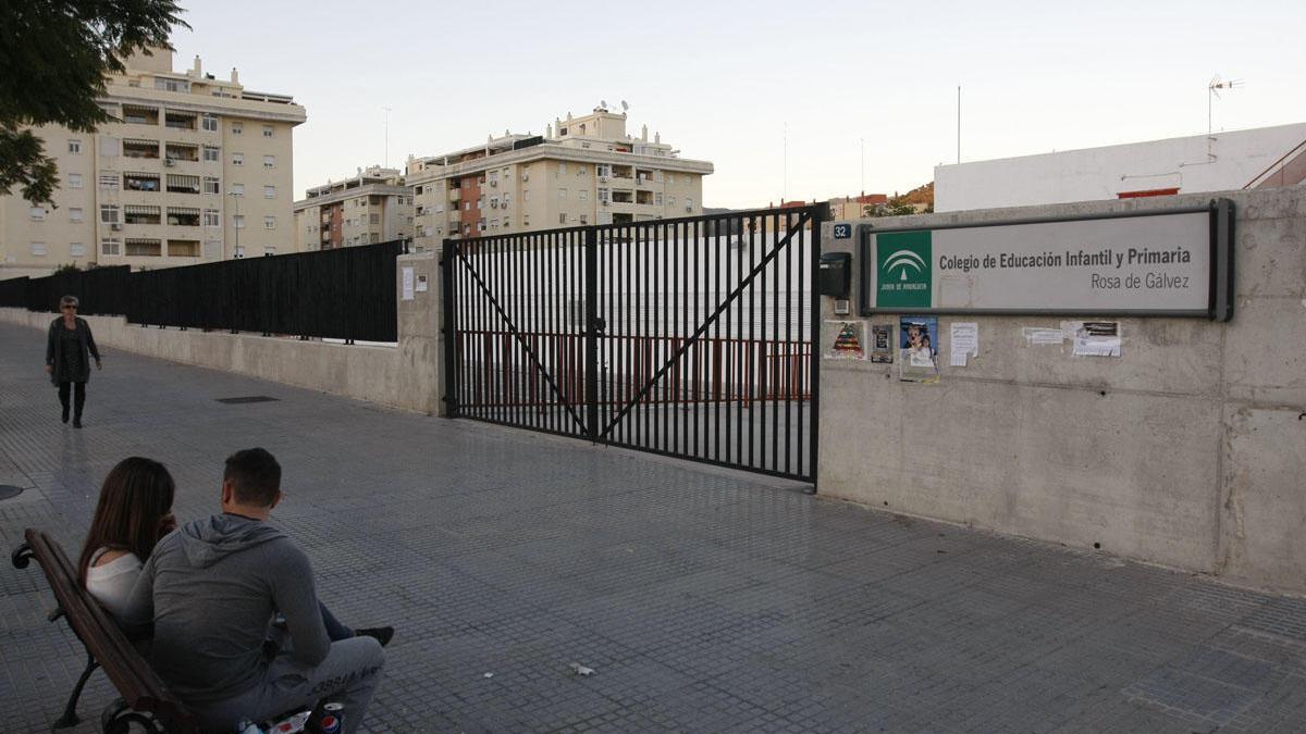 Fachada del colegio Rosa de Gálvez