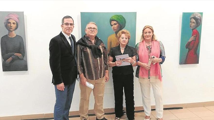 Las ‘Miradas’ del pintor Sánchez Collado cautivan al público madrileño