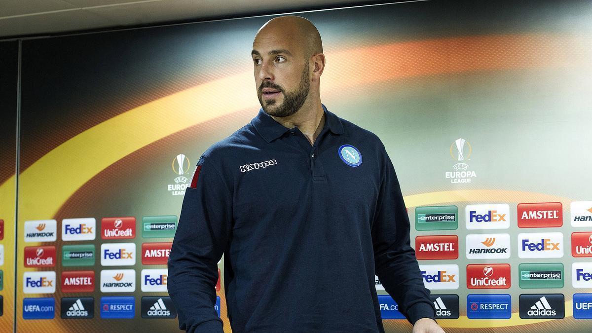 Pepe Reina vuelve al conjunto 'groguet'.