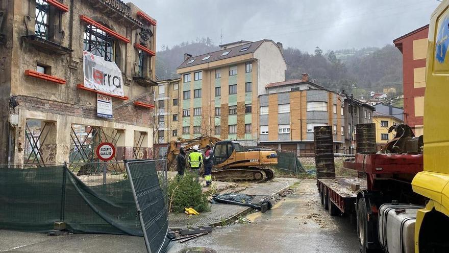 Las obras centro de salud de Sotrondio se retoman tras nueve meses de parálisis