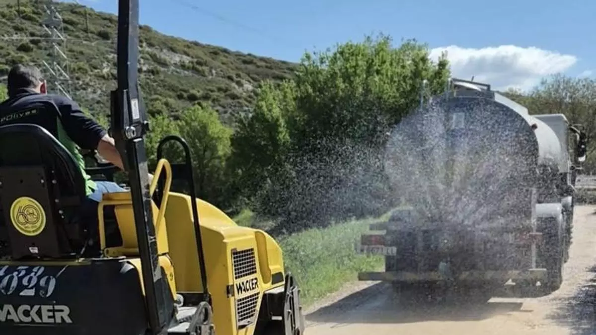 El Ayuntamiento de Arganda del Rey repara seis kilómetros en la zona de Valtierra con trabajos "integrales"