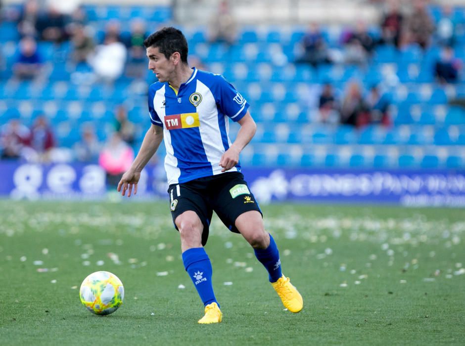 Los blanquiazules desperdician la oportunidad de huir del descenso y no pasan del empate ante un Andorra con uno menos desde el 52'