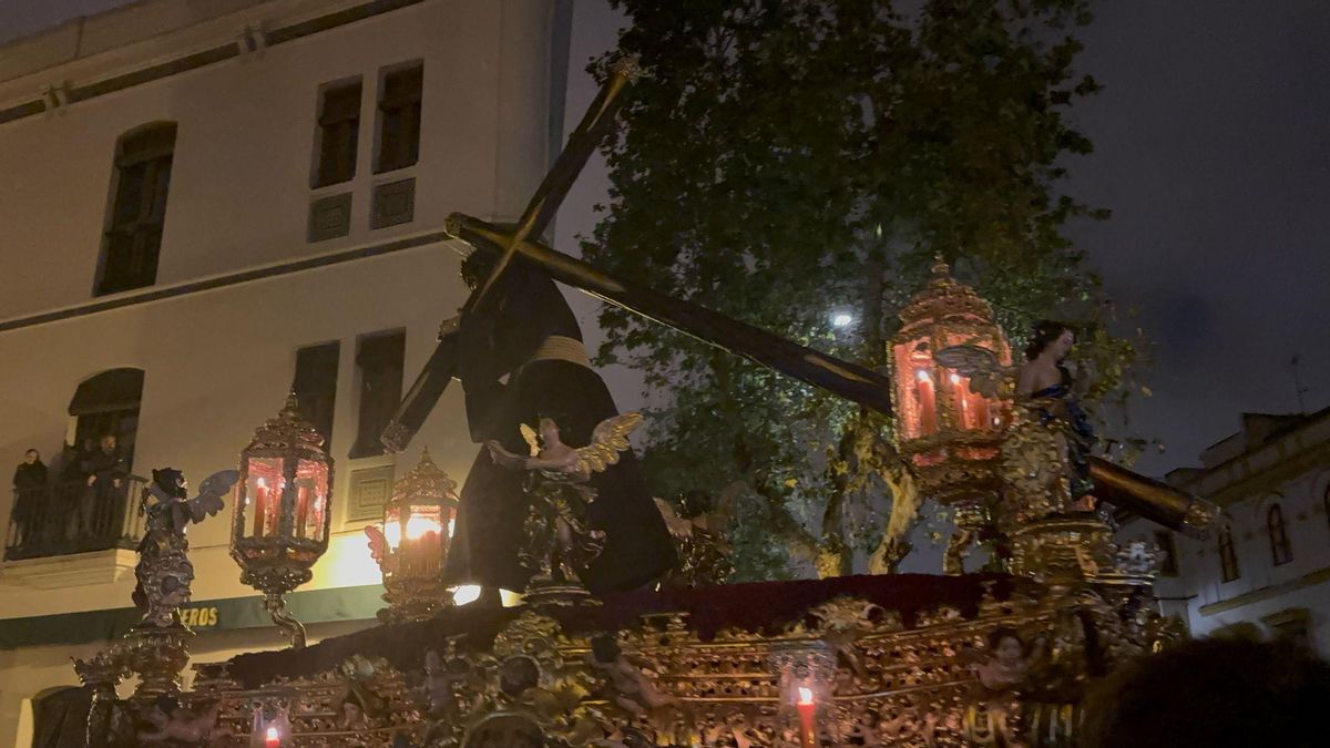 Ntro. Padre Jesús del Gran Poder la calle Adriano