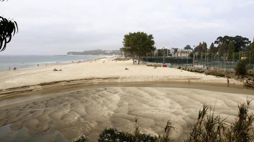 Playa de Foz, ubicada en el marquen izquierdo de la desembocadura del río Lagares // Alba Villar