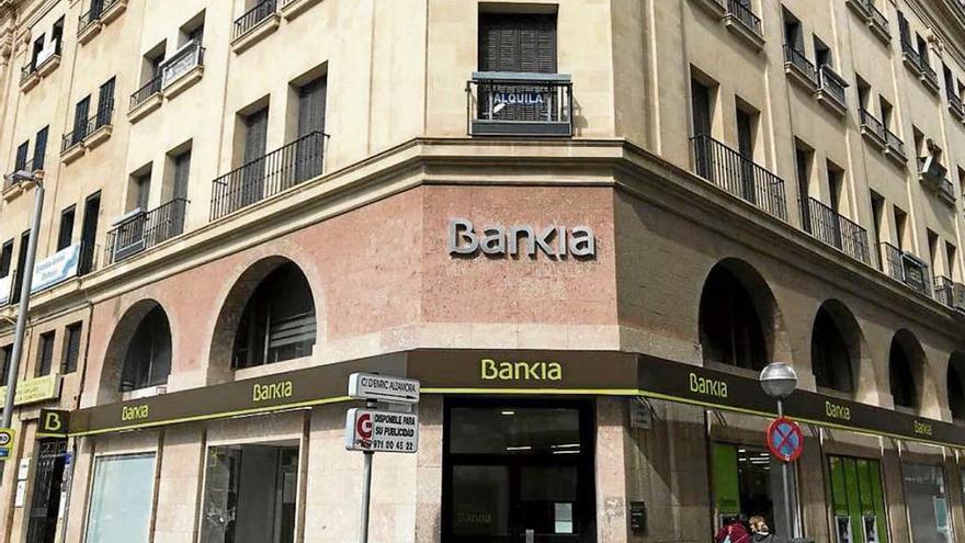 Una antigua sucursal de BMN rebautizada como Bankia.