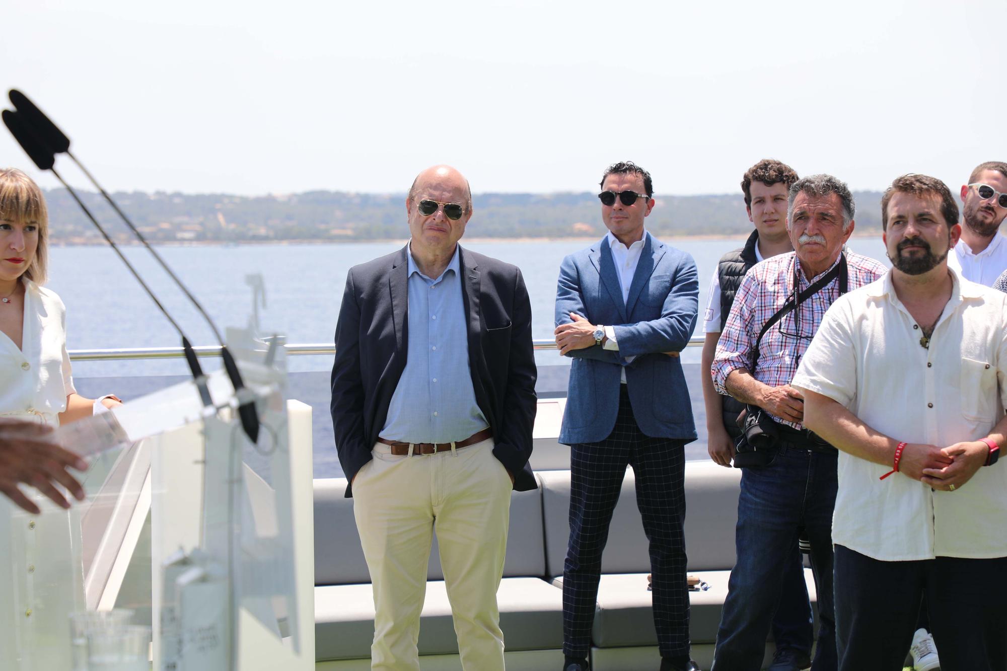Galería de imágenes del primer ferry eléctrico de España que conecta Ibiza y Formentera