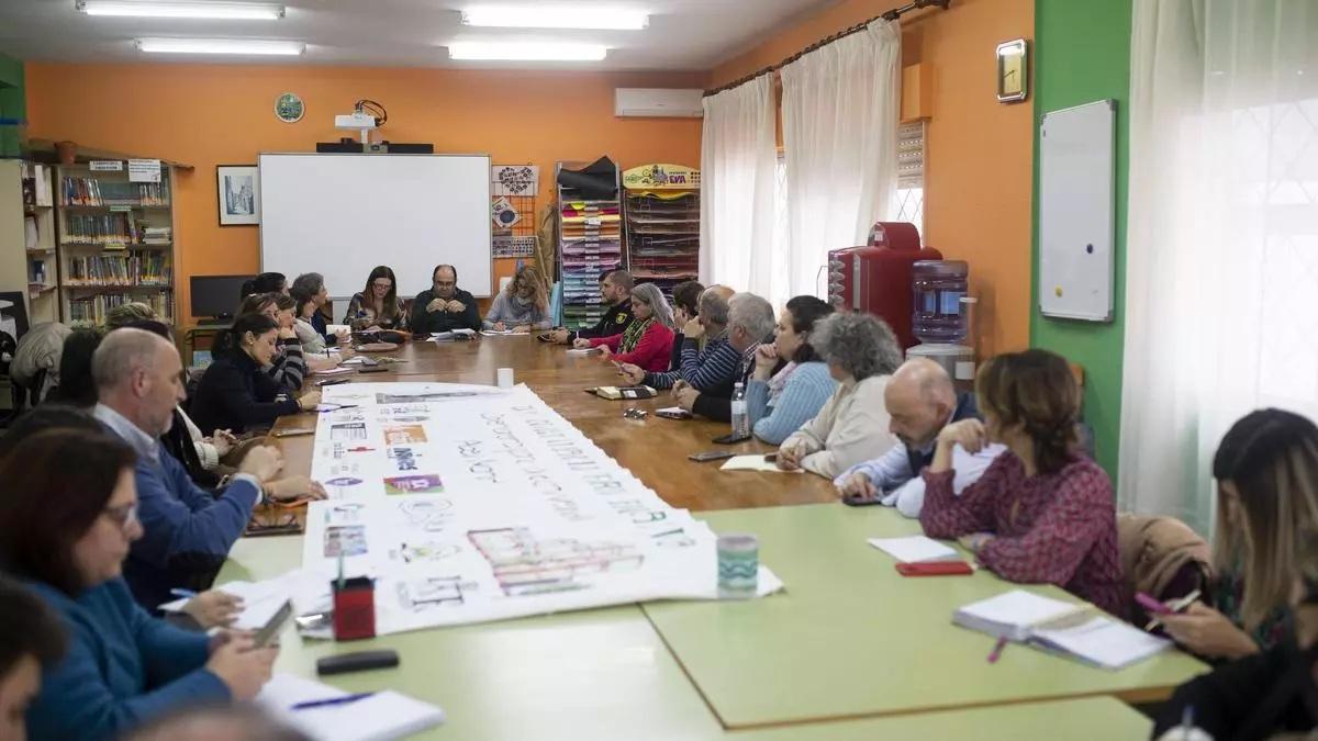 Participantes del Observatorio para la Convivencia en Aldea Moret, en 2024.