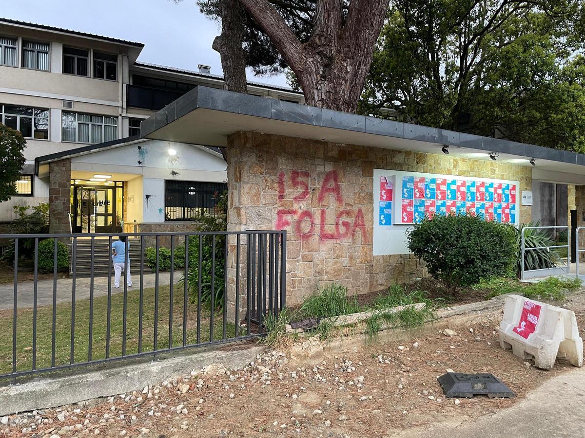 Fachada de la sede de Vigo de la UIE de Abanca.