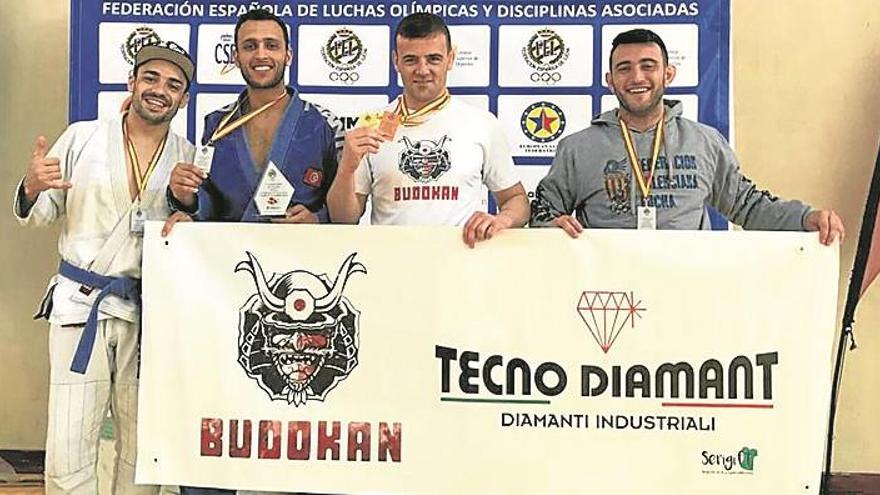 Un oro y tres platas para el Budokan en Cáceres