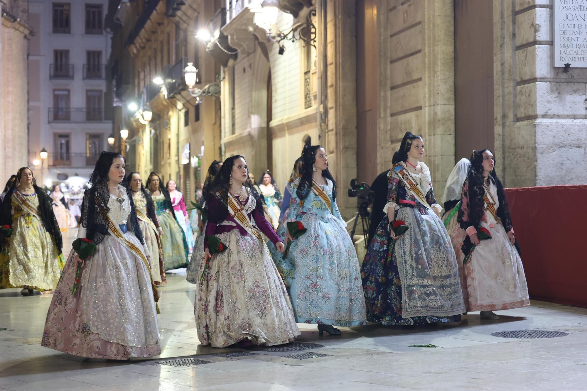 Ofrenda día 18. Calle San Vicente (23:00/24:00)