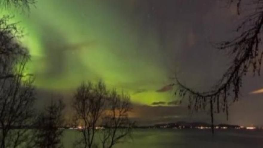 Espectacular caza de las auroras boreales