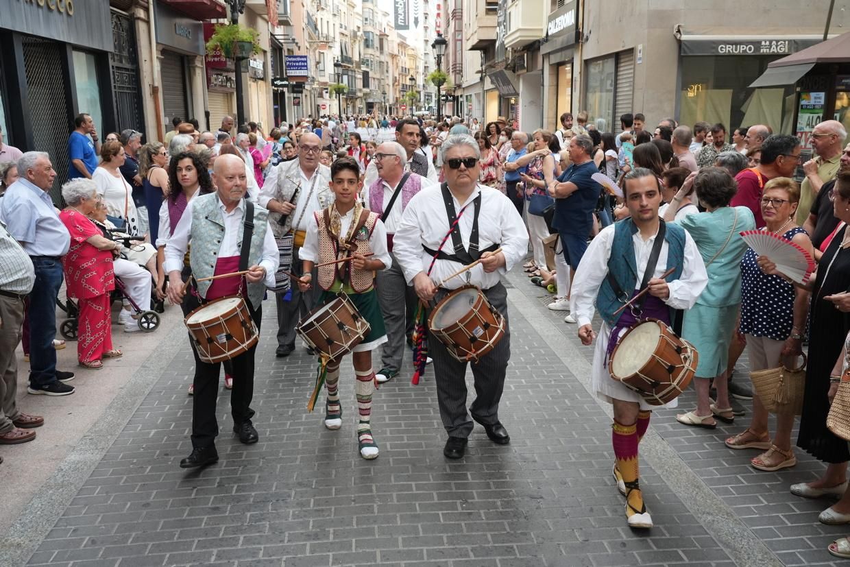 Castelló recibe con honores al Santísimo en la procesión del Corpus Christi
