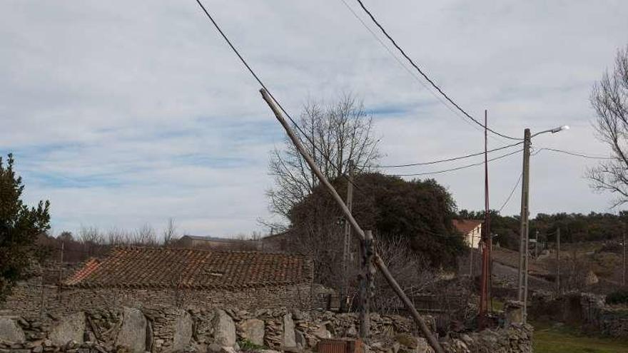 Imagen del tendido sobre unas cortinas de Fornillos .