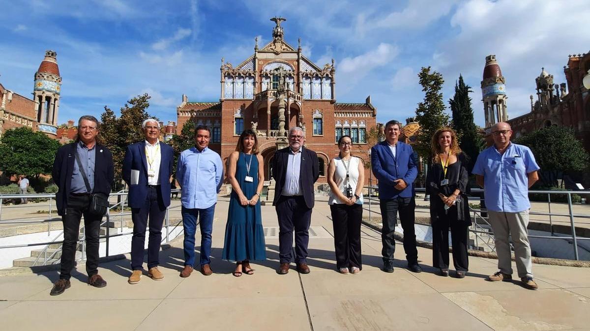 Representants de les cinc denominacions d’origen protegides d’oli de Catalunya, de l’Institut de Recerca de l’Hospital de la Santa Creu i Sant Pau i de la Fundació Puigvert