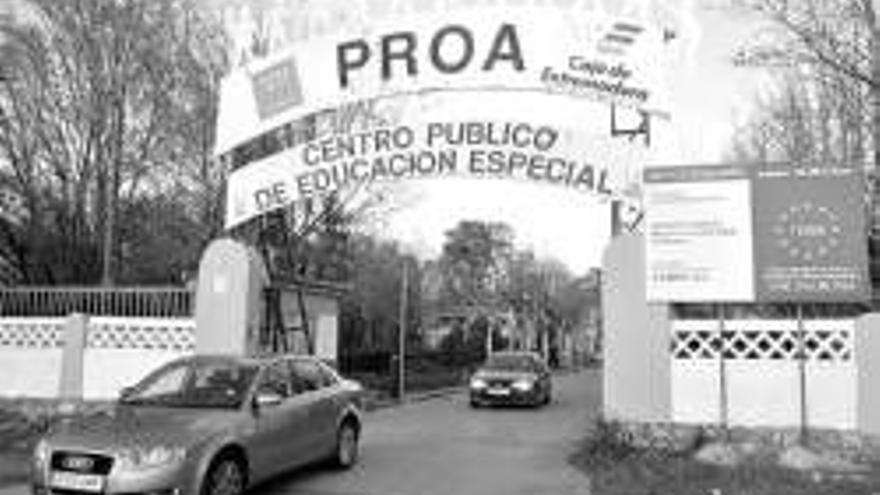 Heras no tiene votos para sacar la operación urbanística que traslada el colegio de Proa