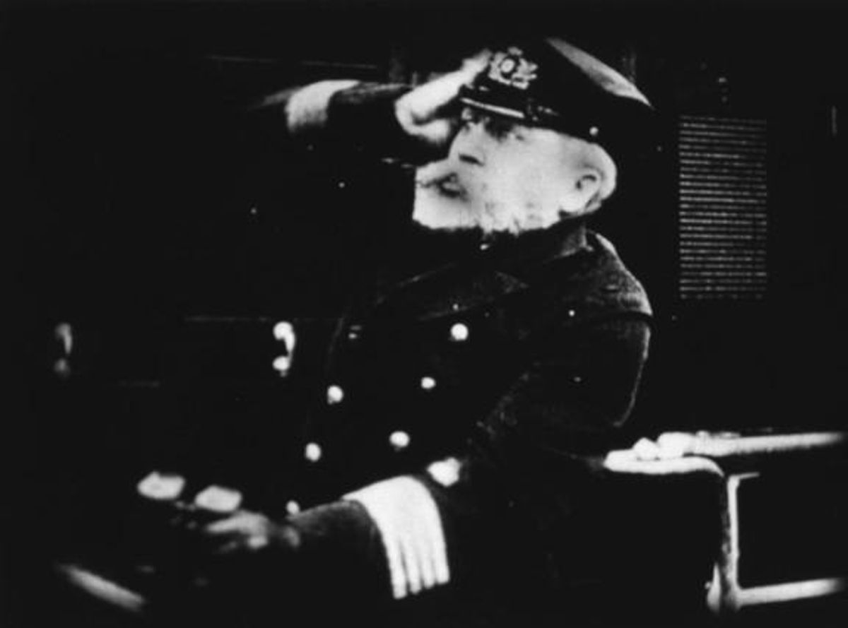 Un fotograma de ’En la noche y el hielo’, la primera pel·lícula que es va realitzar sobre l’enfonsament del transatlàntic.