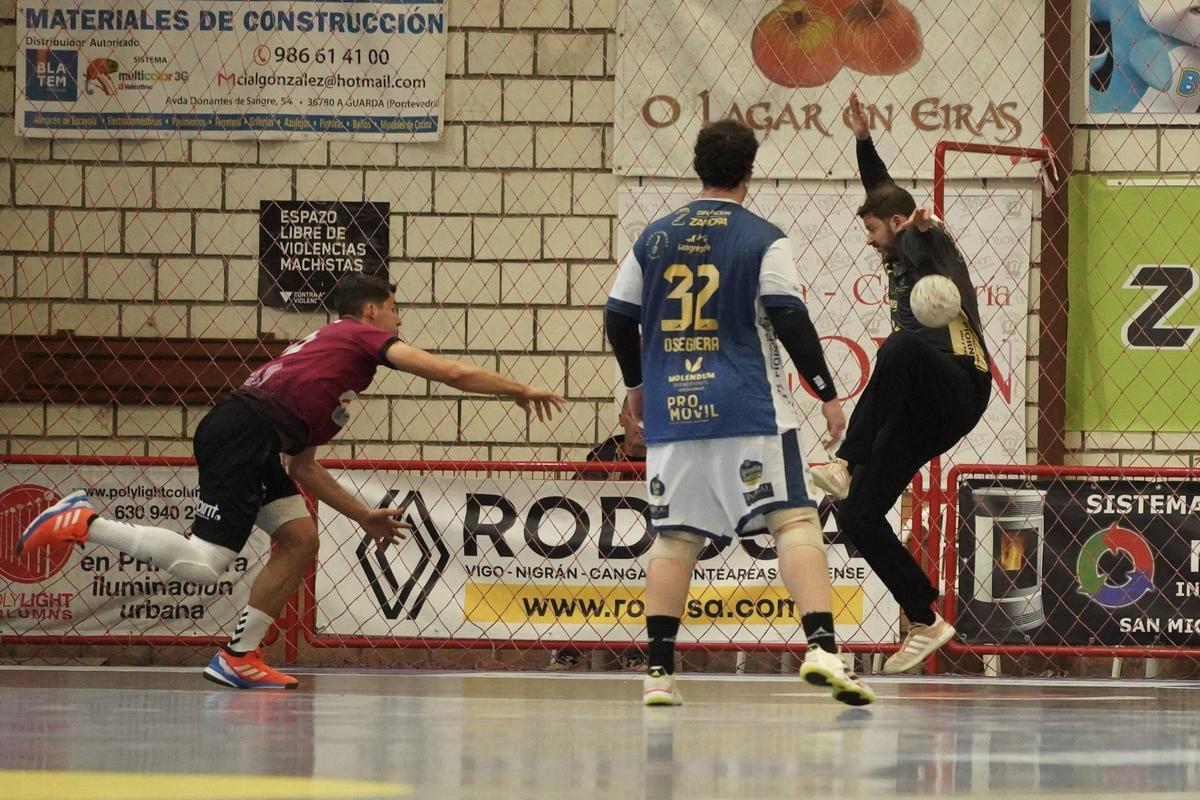 GALERÍA | Balonmano: Partido del BM Caja Rural Zamora contra el BM Romo