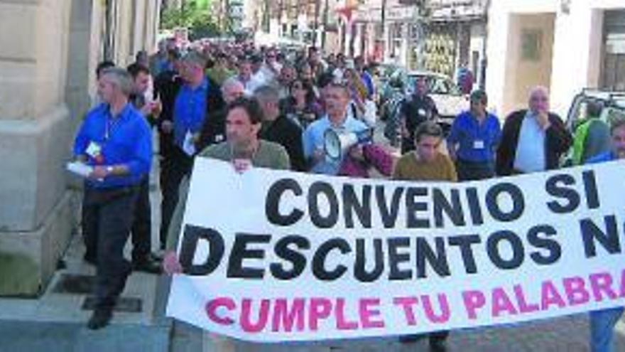 Una protesta de los trabajadores del Ayuntamiento. / M. NOVAL MORO