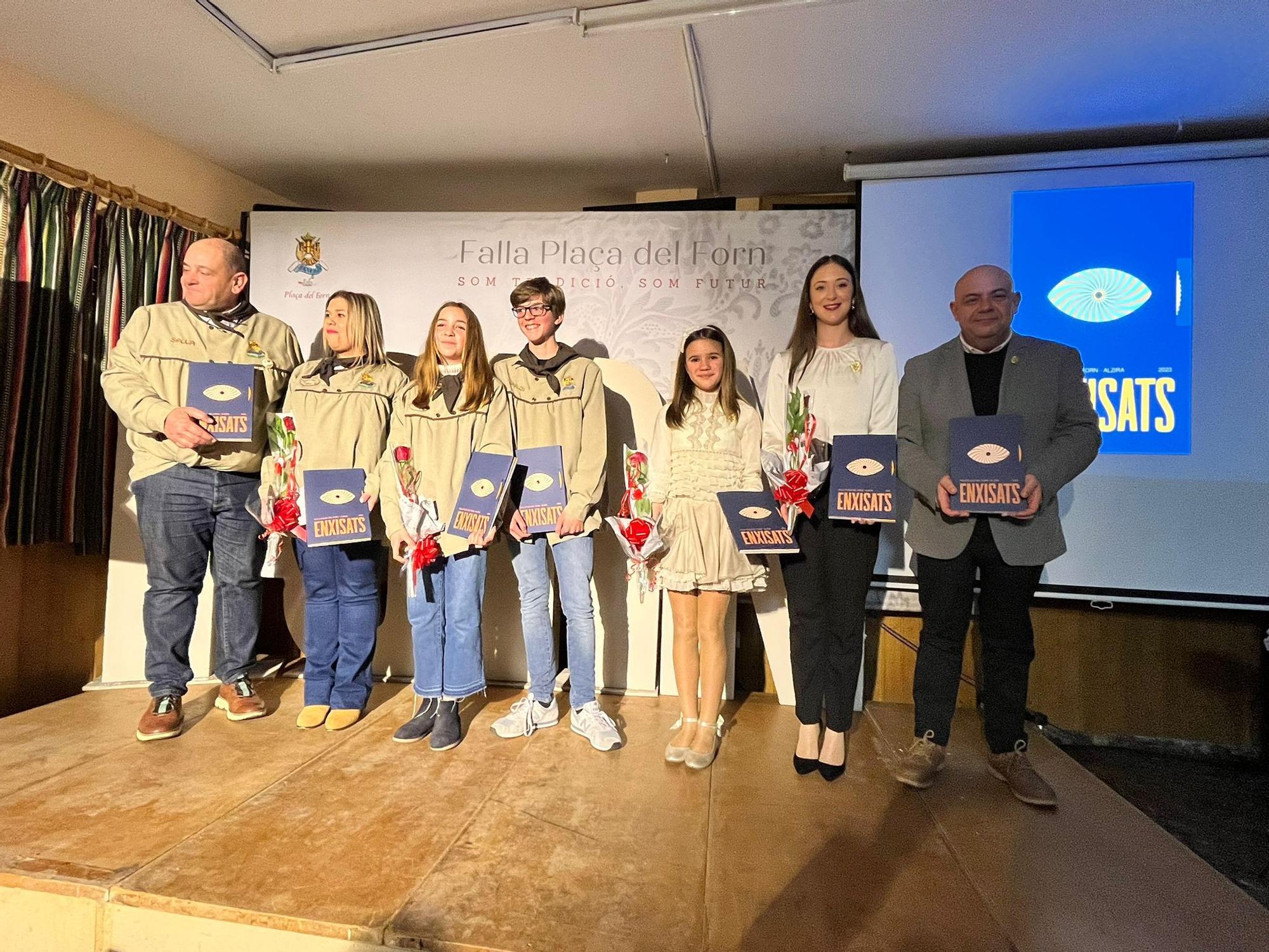 Presentació llibret de la falla Plaça del Forn.jpeg