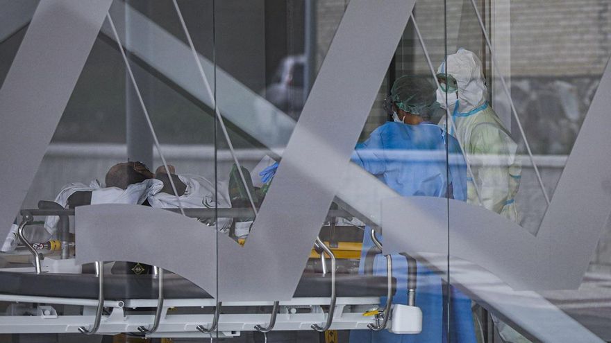 Andalucía suma por segundo día más de 1.200 casos de covid y otras 41 muertes