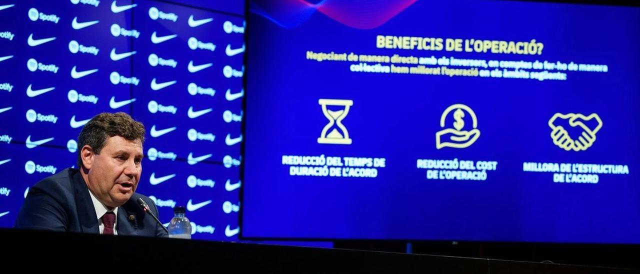 Eduard Romeu, vicepresidente económico del Barça, expone las cuentas del club.