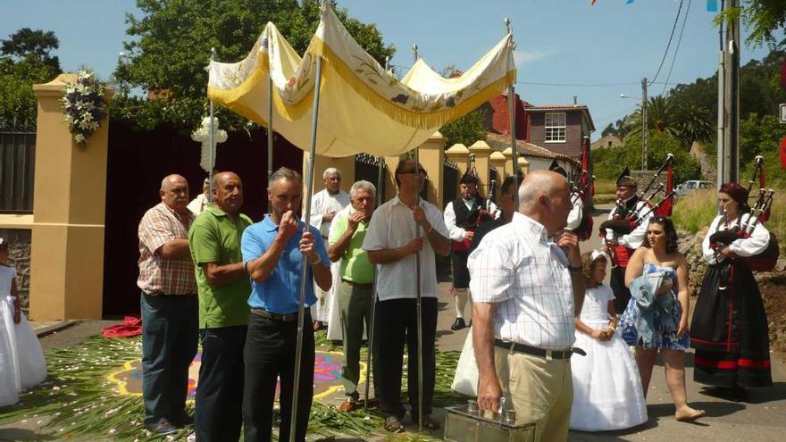 El Corpus regresa al concejo con las fiestas de Perlora