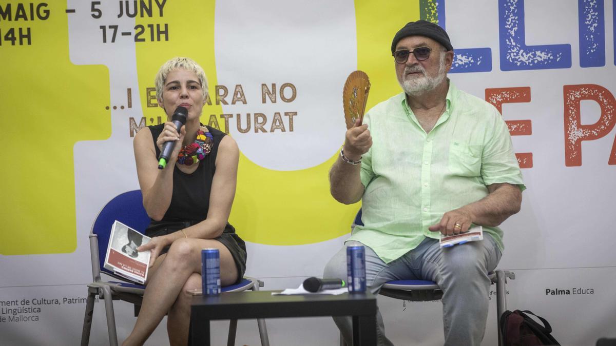 laia-malo-presenta-en-la-fira-del-llibre-el-bosc-de-la-nit-de-djuna